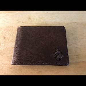 Columbia Wallet